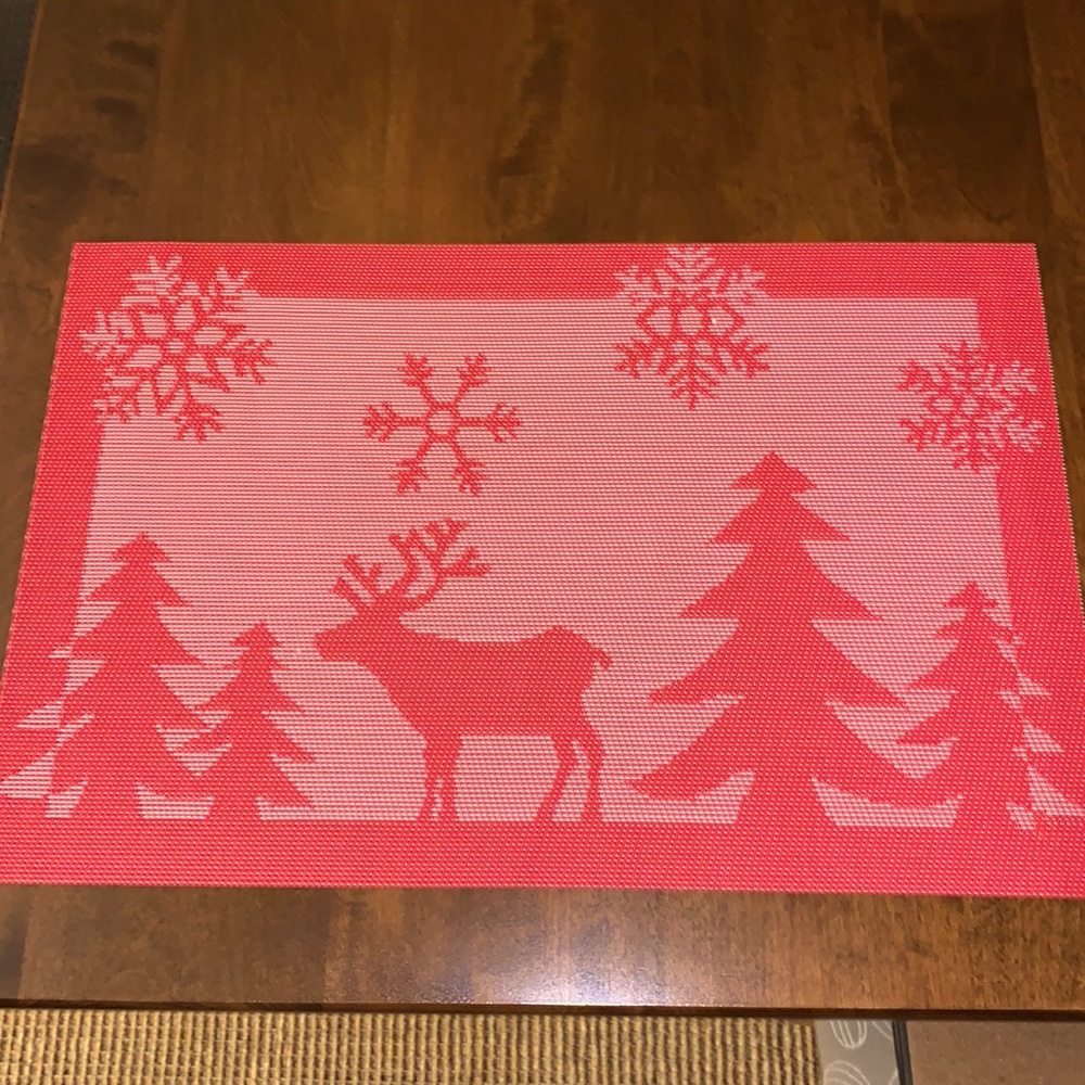 Christmas Placemats Reversible Red White Trees & Reindeer Set of Six - Picture 2 of 9